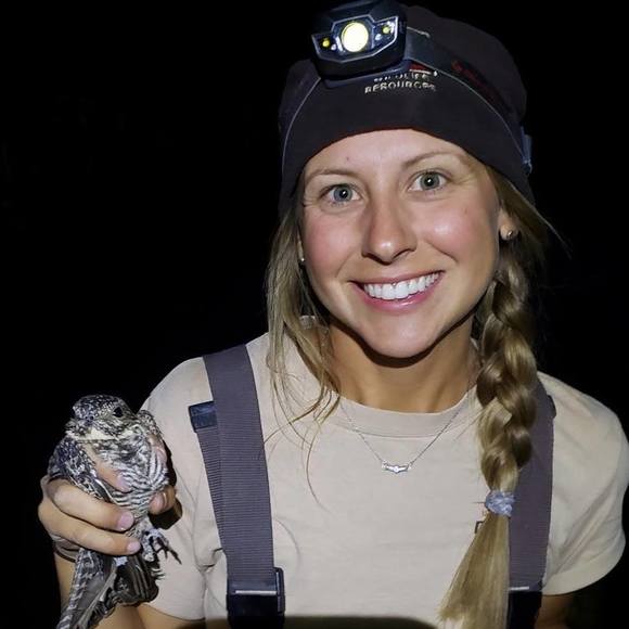 Meet your Posher, Johnna - Picture 1 of 1